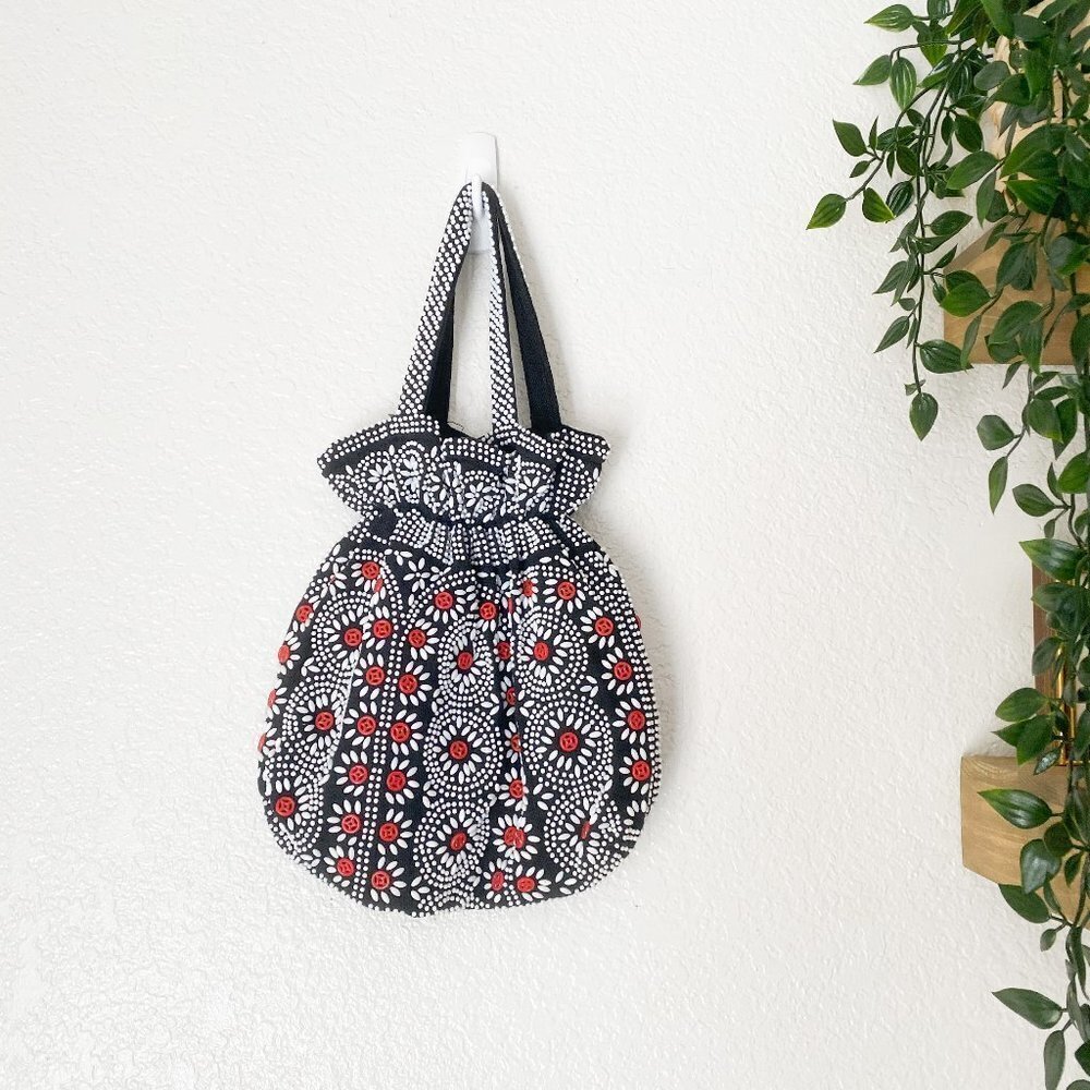 🦋 Y2K Beaded Boho Mini Bag Scrunch